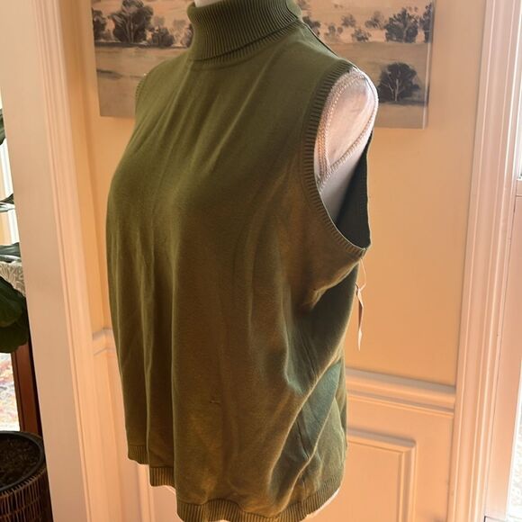 NWT Caslon Olive Green Sleeveless Turtleneck Top - Picture 6 of 9